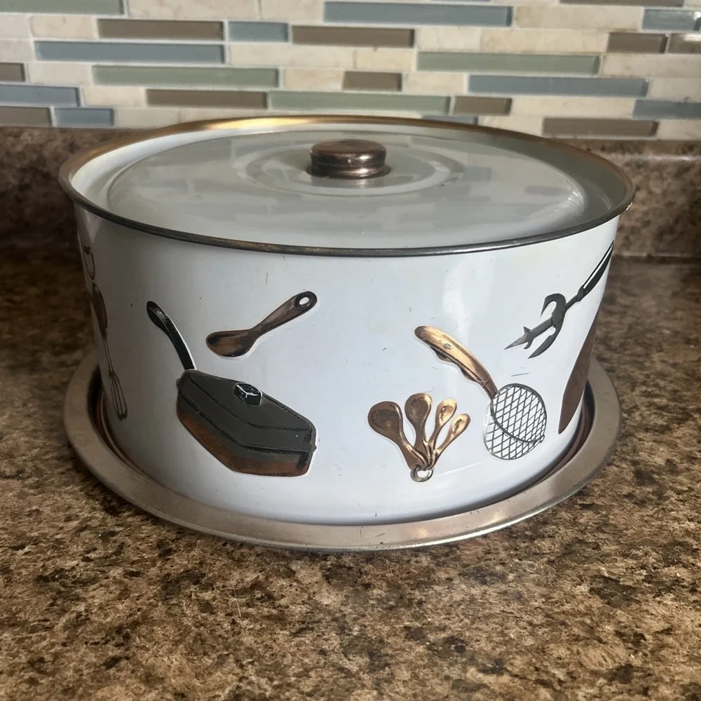 Vintage Metal Cake Carrier with Lid Gold Ivory Kitchen Pattern 10.5